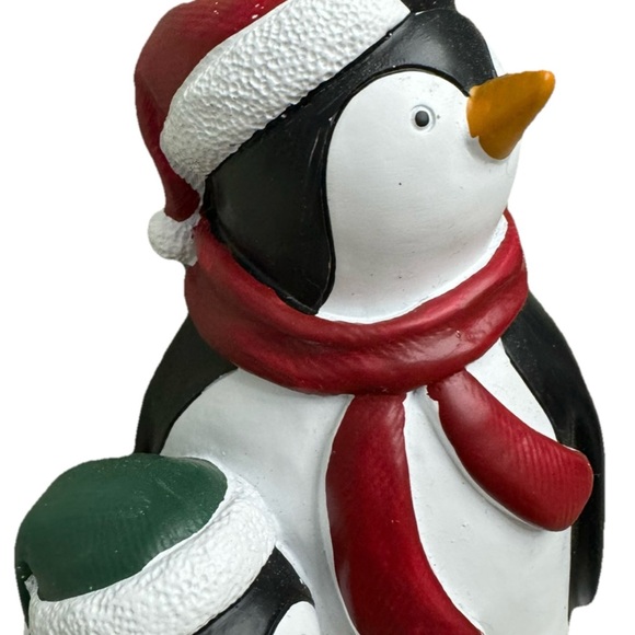CHRISTMAS HOLIDAY WINTER PENGUINS W/HATS SOAP/LOTION DISPENSER NEW - Picture 4 of 7